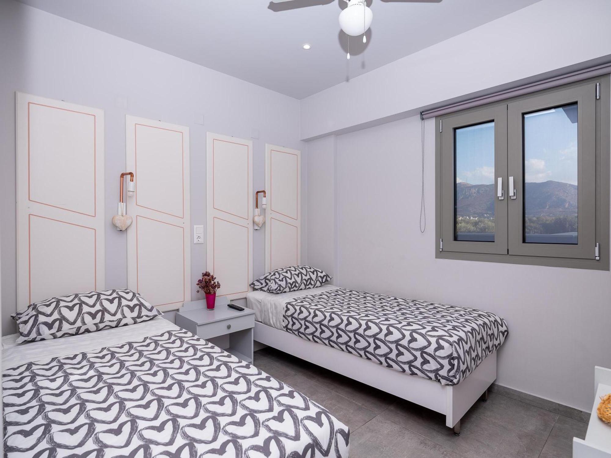 Evalia Apartments Hersonissos  Eksteriør billede